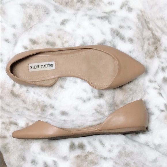 Steve Madden Shoes - Steve Madden nude leather pointed toe flats